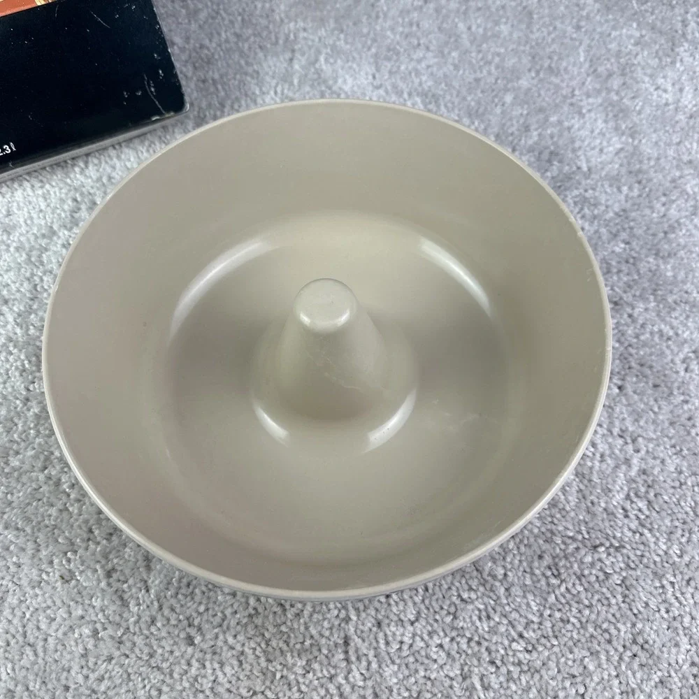 Anchor Hocking Microware Microwave Bundt Pan Baking Ring PM459-TI 2.5 QT Vintage